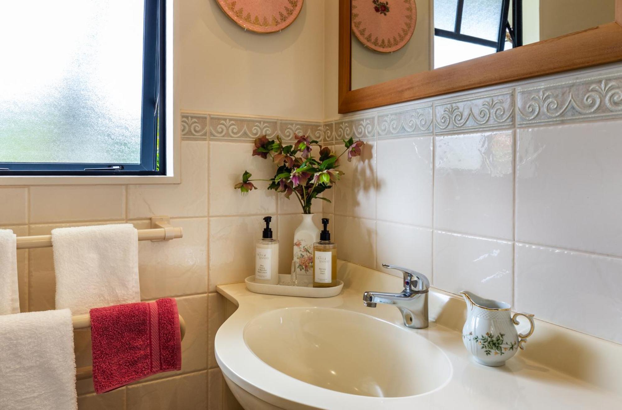 Olive Rabbit - Boutique Bed & Breakfast Turangi Zewnętrze zdjęcie
